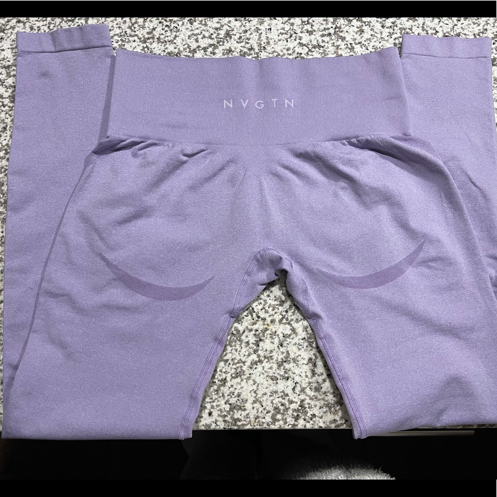 NVGTN Contour Leggings Lilac